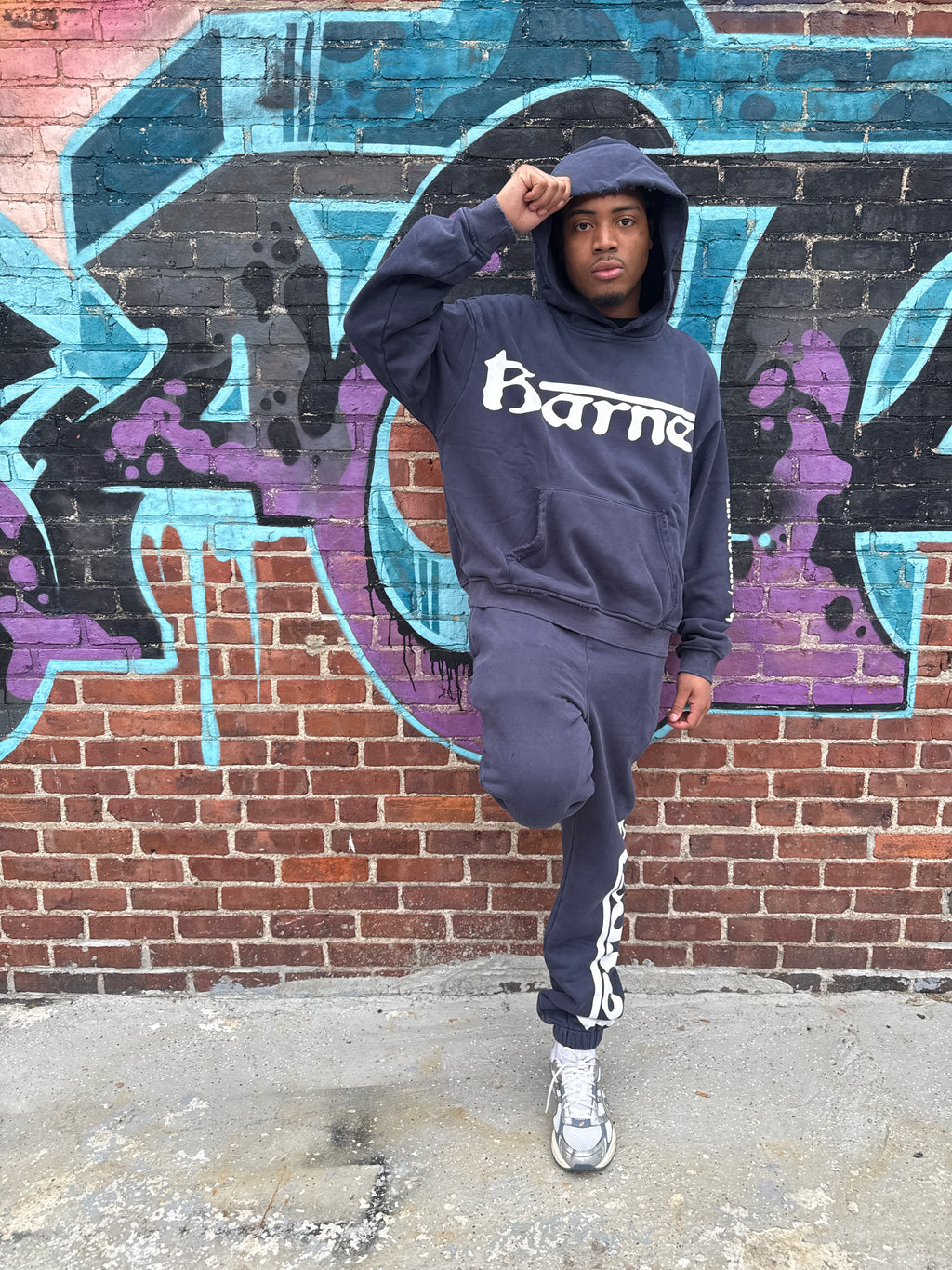 CHILL SWEATSUIT