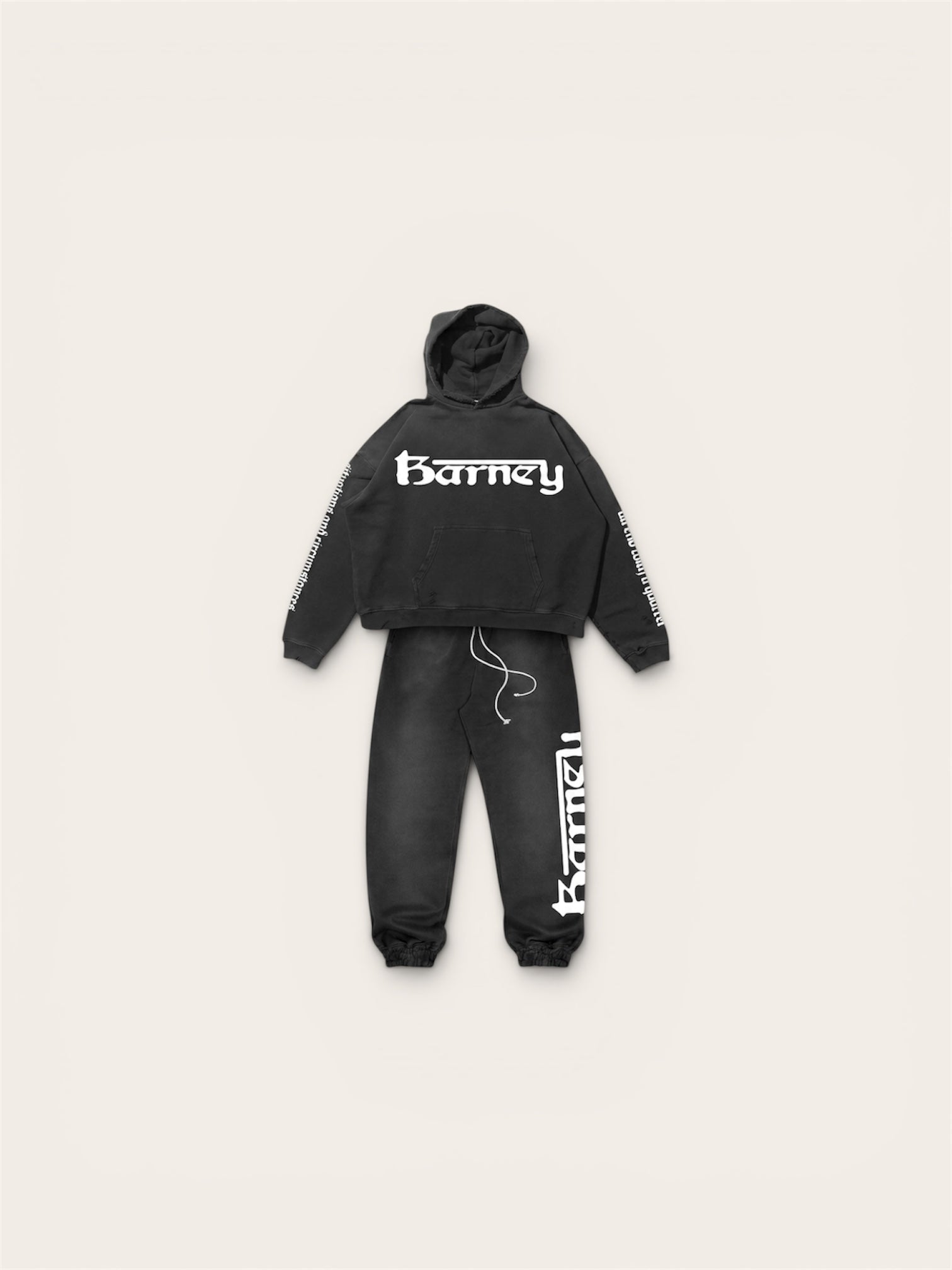 CHILL SWEATSUIT